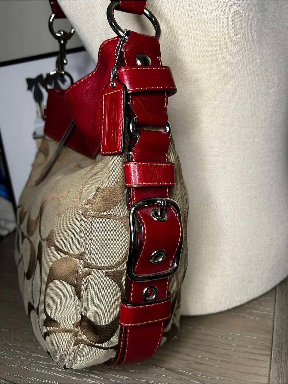 Coach Zoe Signature C Hobo Shoulder Bag  Khaki Jacquard Red Leather Trim